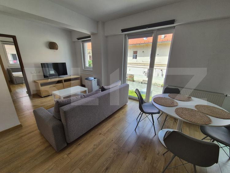 Apartament cu 3 camere, 2 băi, intermediar Parcare subteran, Centru!