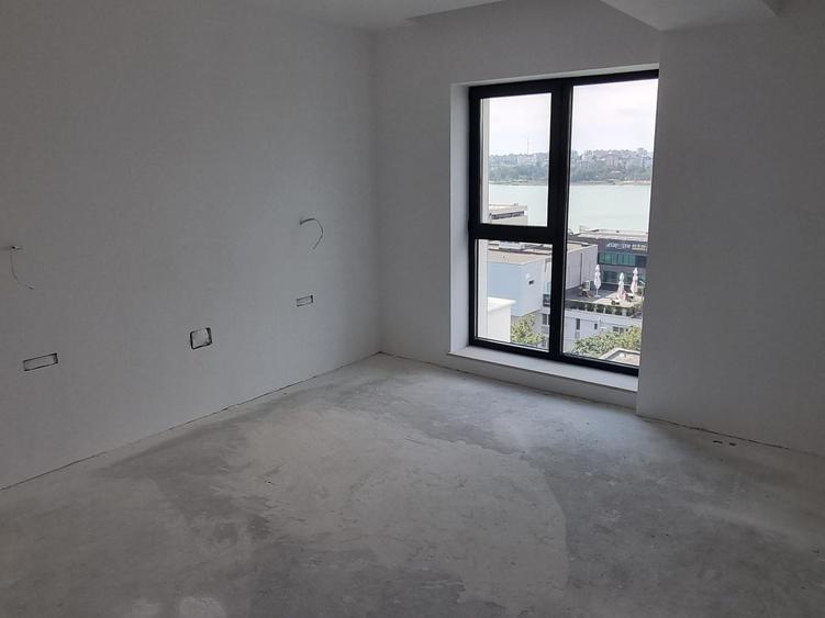 Faleza nord complex de blocuri noi-apartament 3 camere cu vedere frontala la lac