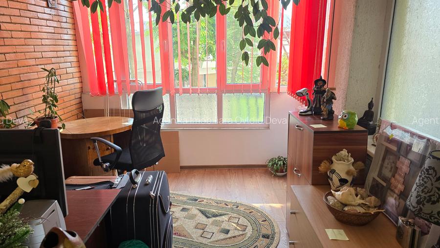 Vand apartament 4 camere Deva,  Decebal (Cuza Voda, Catedrala), etaj 1, mobilat - 3