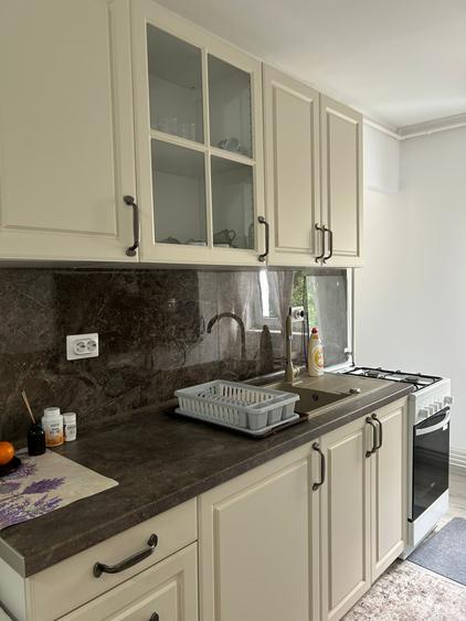 Apartament 3 camere Zona Centrul Cvic !