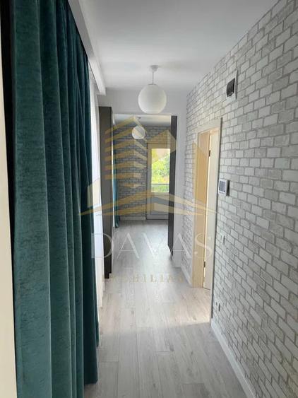 Apartament 3 camere de închiriat | UMF | Parcare inclusa | Etaj intermediar