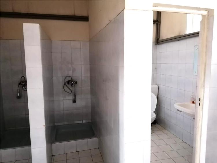 Spatiu hala si birouri zona Stupini