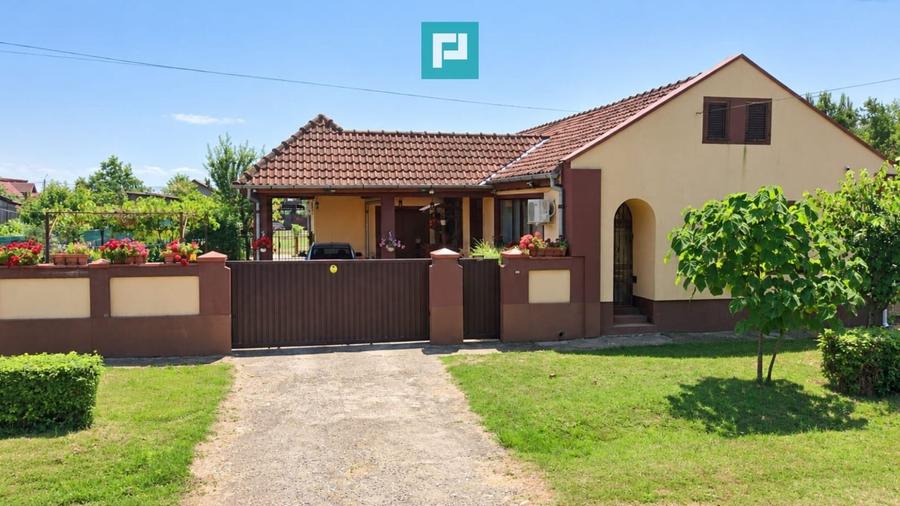 Casă rustică deosebită cu 1450 mp teren
