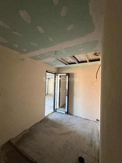 Casă spațioasă 4 dormitoare + teren 648 mp, stradă asfaltată - 3