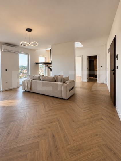 Penthouse cu terasă generoasă și finisaje premium
