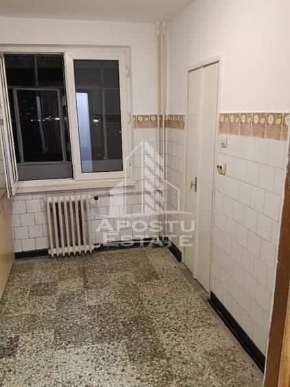 Apartament 3 camere de vanzare, zona Take Ionescu, Timisoara