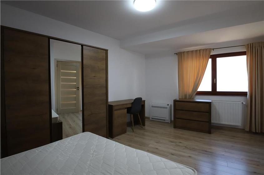 Apartament 4 camere, 3 dormitoare, 2 bai, 7 Noiembrie, UMFST, cazare muncitori