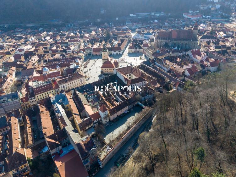 Apartament 2 camere | Piața Sfatului – Centrul Istoric | 50 mp