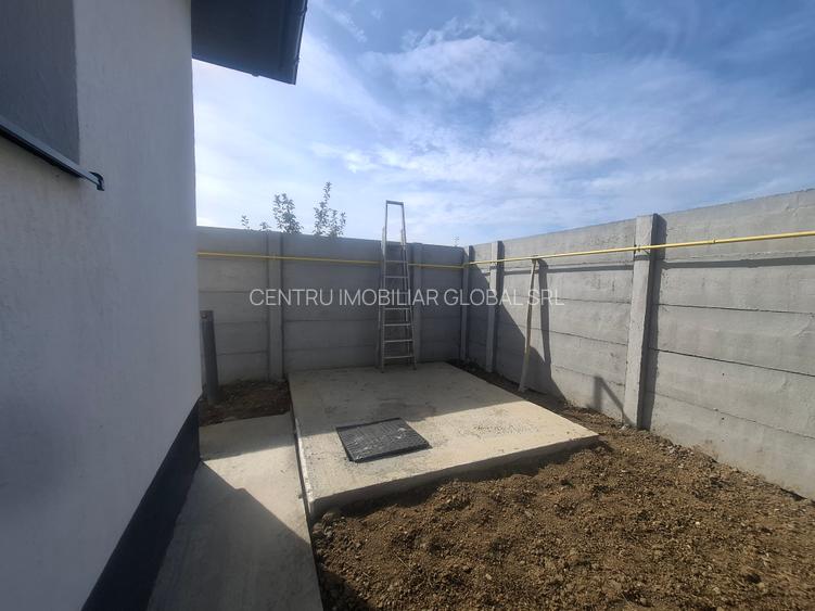 Casa 3 camere/Țegheș/ Individuala la Cheie - 13