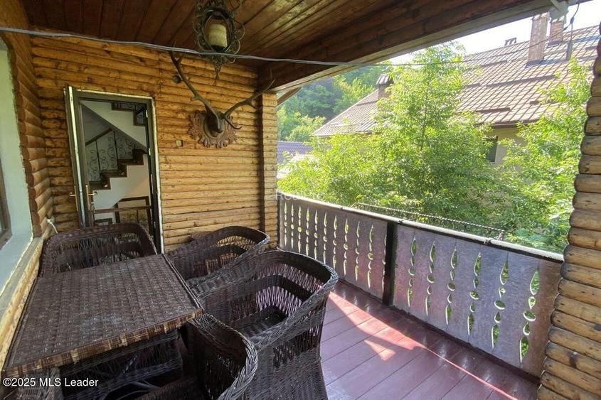 Bran - Casa pe strada Valea Portii, 223 mp, 4 dormitoare, teren 320 mp - 4