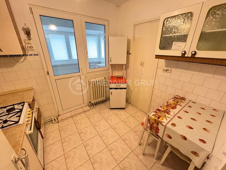 Etaj intermediar! Apartament 3 camere, Podu Ros, 70mp, CT, AC