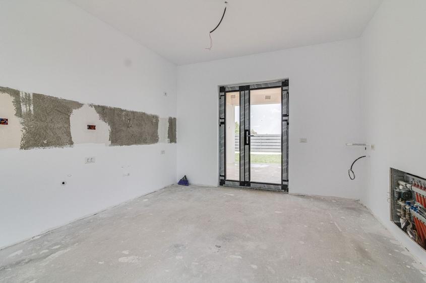 Vila INDIVIDUALA, 600 mp teren, 4 camere, Crevedia-Buftea!