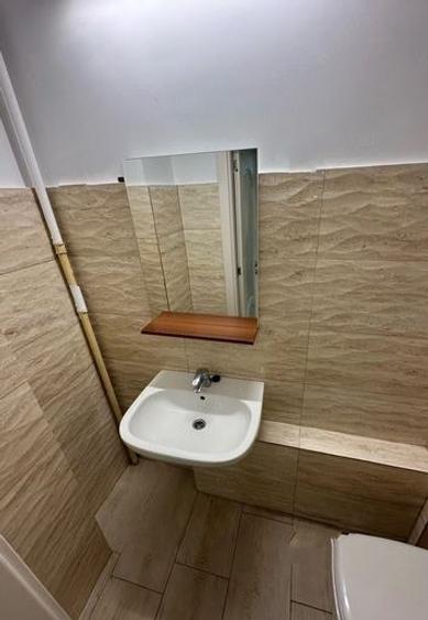Apartament 3 Camere,Brancoveanu,Metrou,bl.1987,et,3/10,Amenajat,Liber