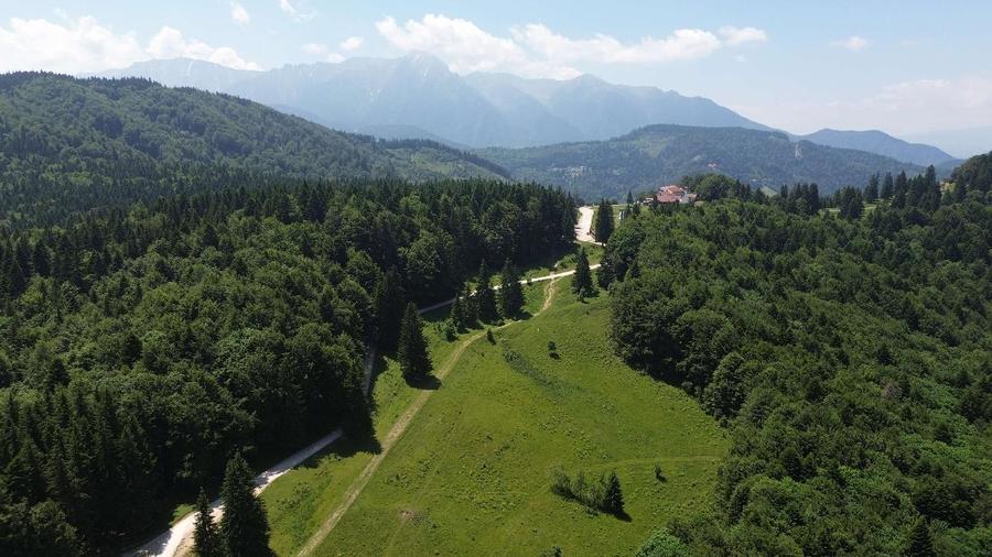 PREDEAL - Teren intravilan 6,000 m² -Poiana Secuilor