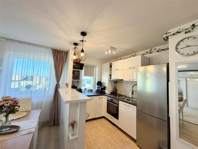 Studio mobilat si utilat | Top City - Coresi | Parcare + Boxa