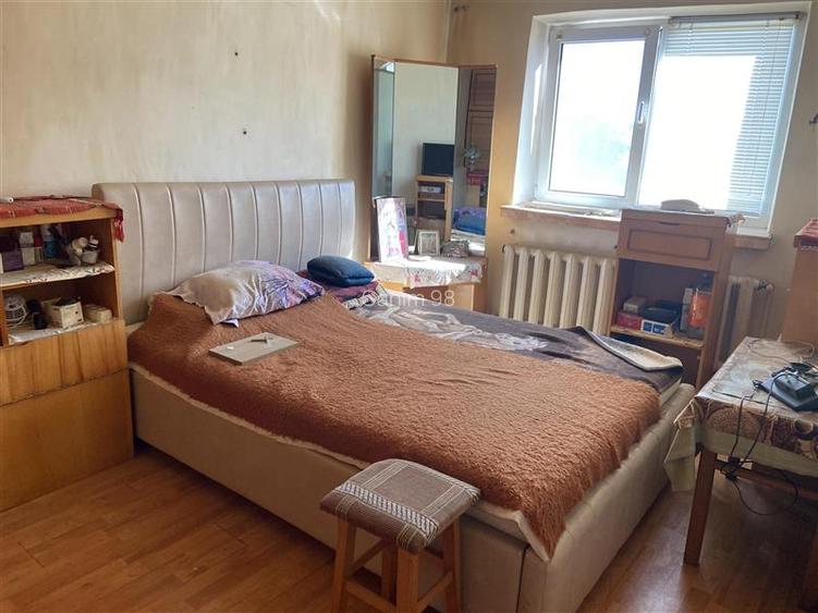 Apartament 2 camere , zona b- dul Independentei , et 1 din 4 , decomandat , 55 m - 9