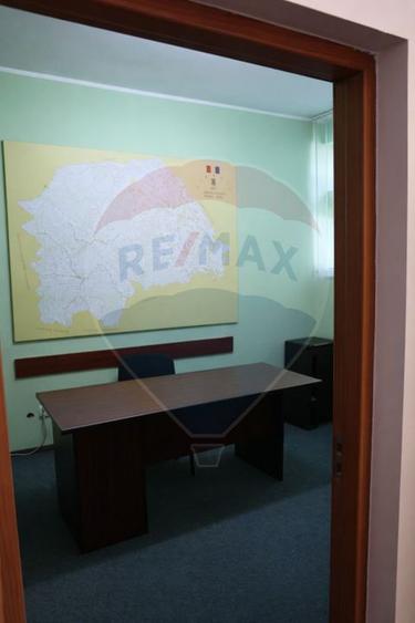 Spațiu comercial de vânzare