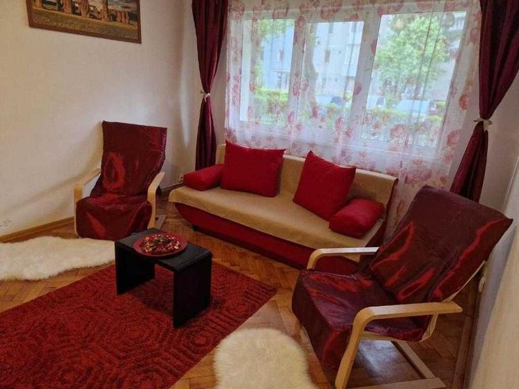 Apartament 2 camere Central-CEC Bank,parter,98000 Euro