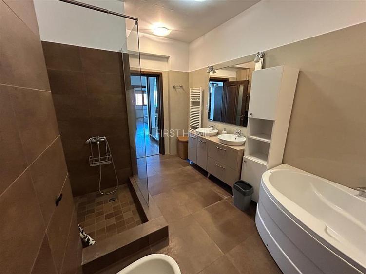 Apartament cu 3 camere de vanzare zona OCPI - Lidl - 17