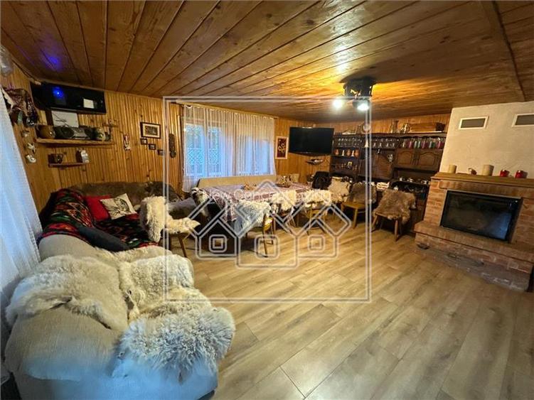 Casa de vacanta in Cartisoara, Transfagarasan - teren 971 mp, 8 camere - 5