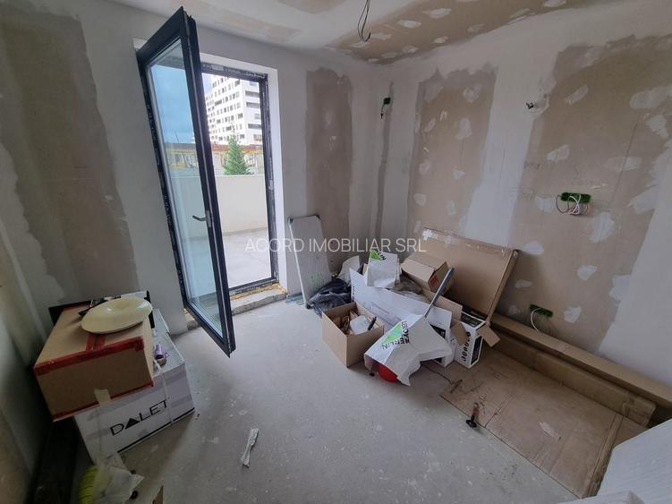 Tomis nord Euromaterna-apartament 3 camere decomandat cu terasa de 33 mp - 28