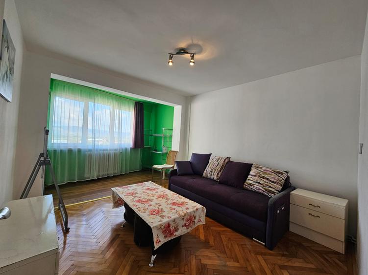 Apartament 2 camere,decomandat.