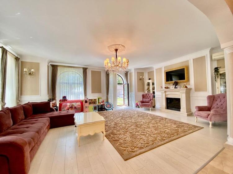 Vila superba-Cambridge School- Pipera , 5 camere-teren 1.000mp
