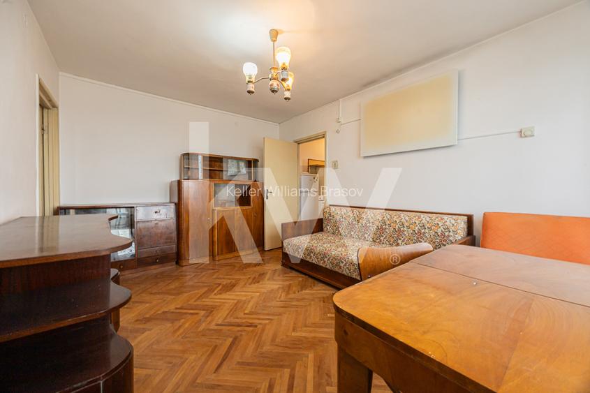 Vânzare apartament cu 4 camere - zona Calea București - 3