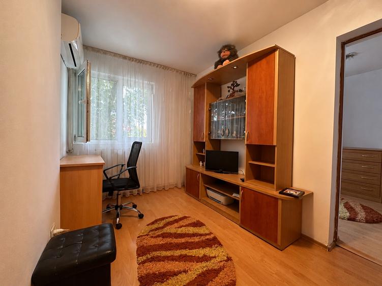 Apartament de închiriat | Etaj 2/4 | Mobilat și utilat | Centrala Termica
