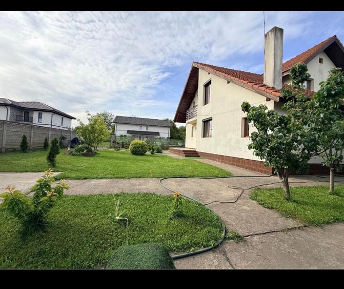 Propietar Vand casa individuala 5 camere