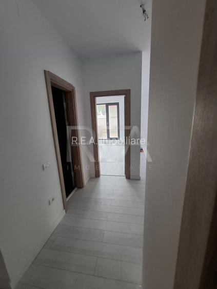 3 camere P/5, parcare, centrala, gradina,  Bdul Timisoara. - 5
