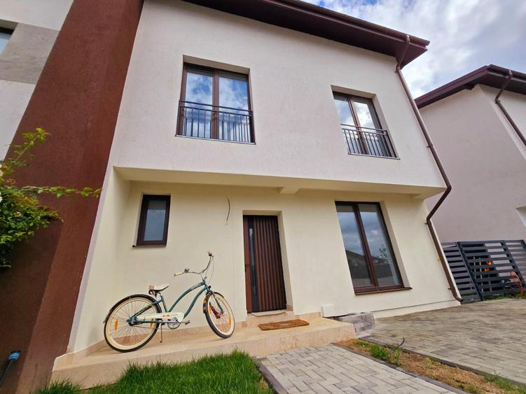 Duplex cu pereti separati langa padure si acces facil spre DN