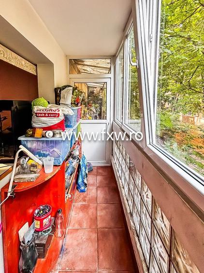 Apartament 3 camere decomandat, lângă metrou V. Ialomiței