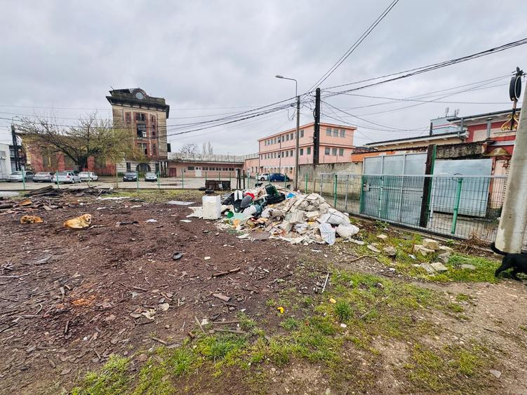 Teren intravilan de vânzare – Zona Industrială Abator Schela