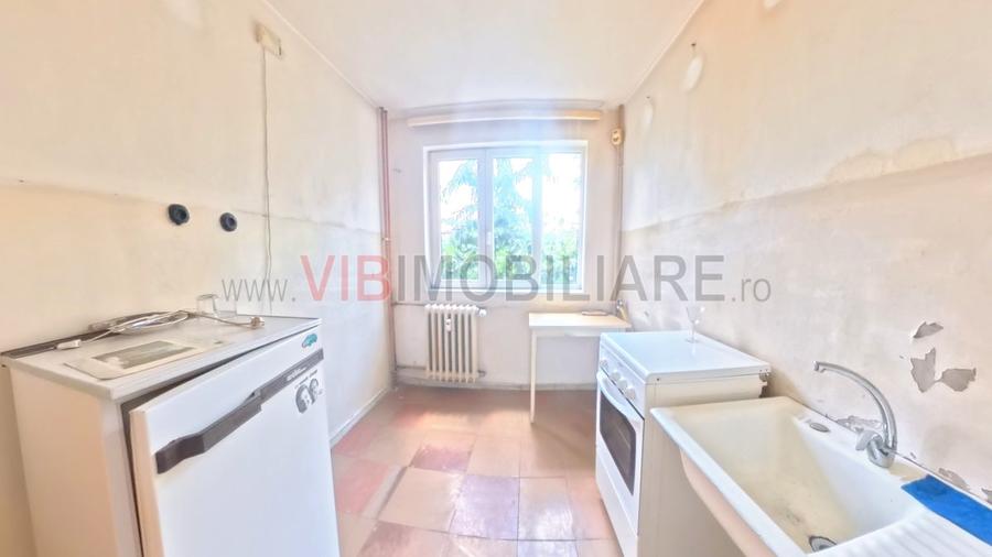 Metrou Gorjului/ Str Apusului /3 camere / 59mp/