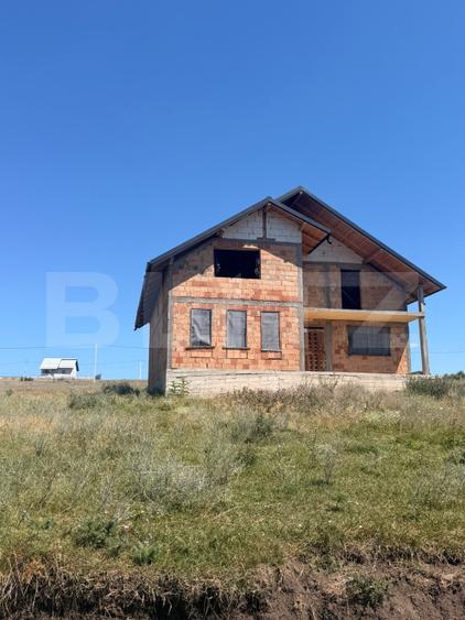 Casa cu etaj la rosu, 200 mp, 1000 mp teren, zona Scheia