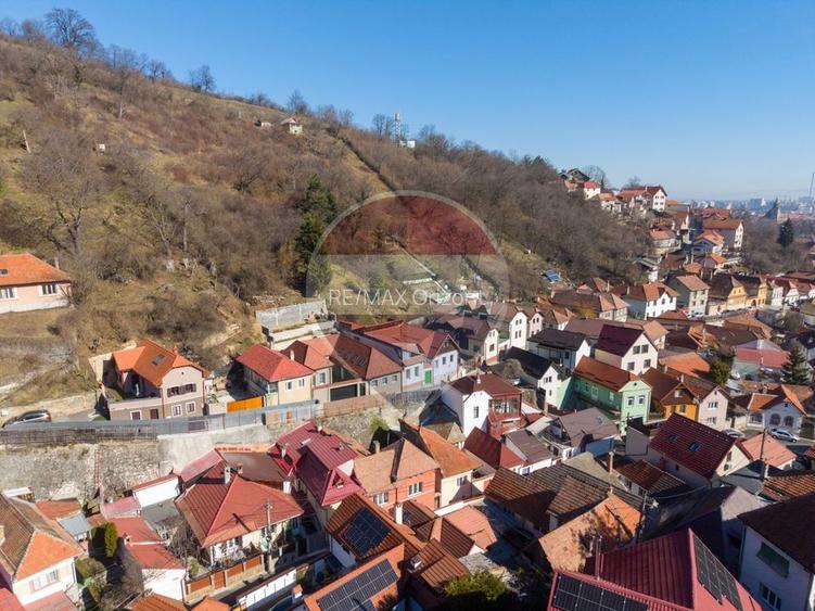 Proprietate cu teren spectaculos și priveliște de poveste în Șchei - 21