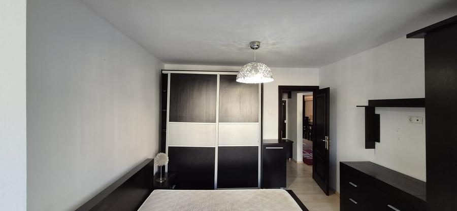 De închiriat apartament 3 camere – Strada Hortensiei, Baia Mare