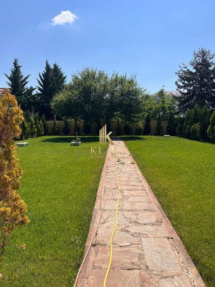 Vila individuala 4 camere, teren 1000 mp, 4 cam, 5 bai, curte, parcari, Pipera