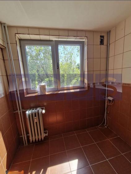 VÂNZARE 3 CAMERE | ZONA TITAN | BLOC REABILITAT