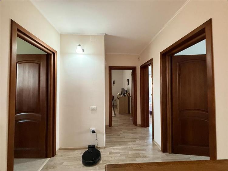 Vila tip Duplex, Curte proprie, Sanpetru Brasov