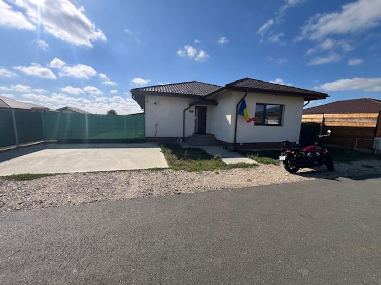 Casa Individuala 4 camere, mobilata si utilata, Balotesti, Ilfov, cartier rezid