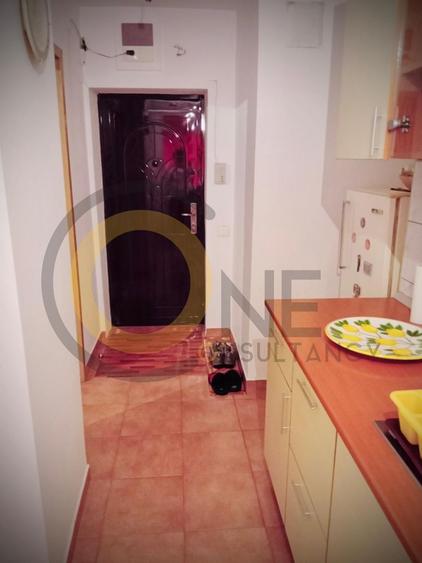 Apartament 2 camere proaspăt renovat
