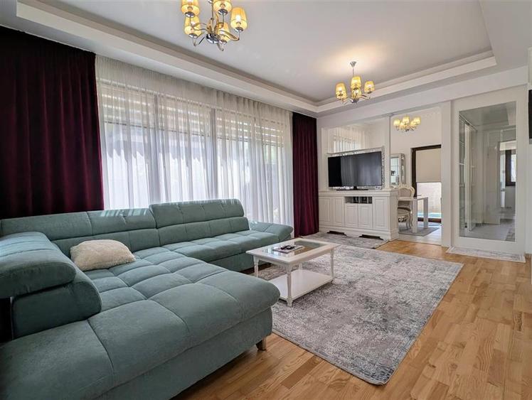 Casa lux mobilata sau partial Bucium