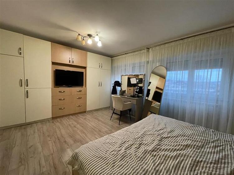 Apartament 3 camere de vanzare zona ultracentrala Tulcea
