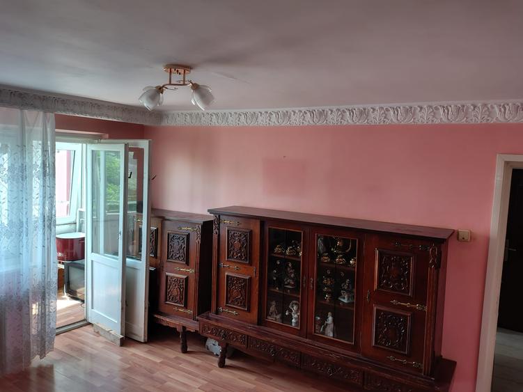 2 CAMERE | SEMIDECOMANDAT | GAZE TRASE - TOMIS NORD