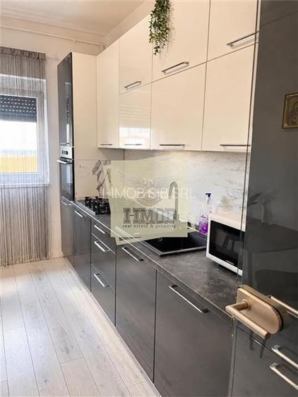 Apartament Exclusivist 3 camere | Balcon | Parcare zona Mandra - 7
