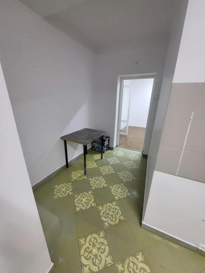 Casa de inchiriat. curte, centrala proprie, zona centrala. metrou 7min