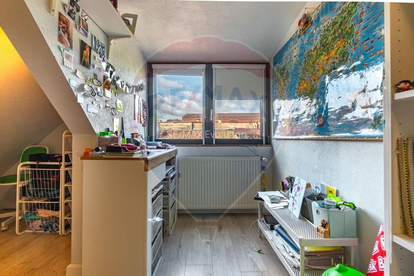 CASA 4 CAMERE SINGURA IN CURTE RENOVATA| BECI |STR. MIRASLAU GRIVITEI - 44