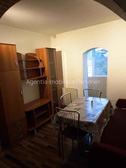 2 camere Teilor , Decomandat / Centrală , Amplasament DEOSEBIT - 7